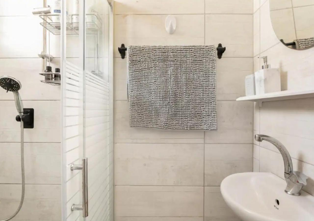 Central 1Br Oasis, Fast Fiber Wifi, Free Parking, Free Netflix With Shelter Haifa Exteriér fotografie